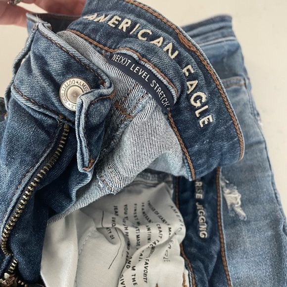 American Eagle women’s jeans.  Two pairs.  Size 00.  Excellent condition. - Picture 2 of 4